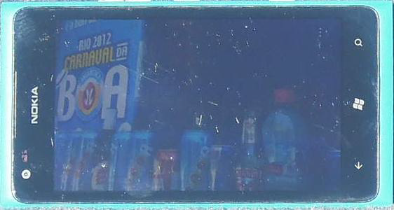mo-xe-cong-nghe-man-hinh-cua-nokia-lumia-920 mo-xe-cong-nghe-man-hinh-cua-nokia-lumia-920